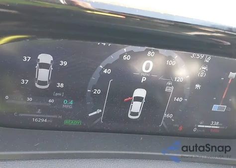 2025 Toyota Crown Xle z USA, uszkodzony, nr VIN JTDAAAAF4S3038391